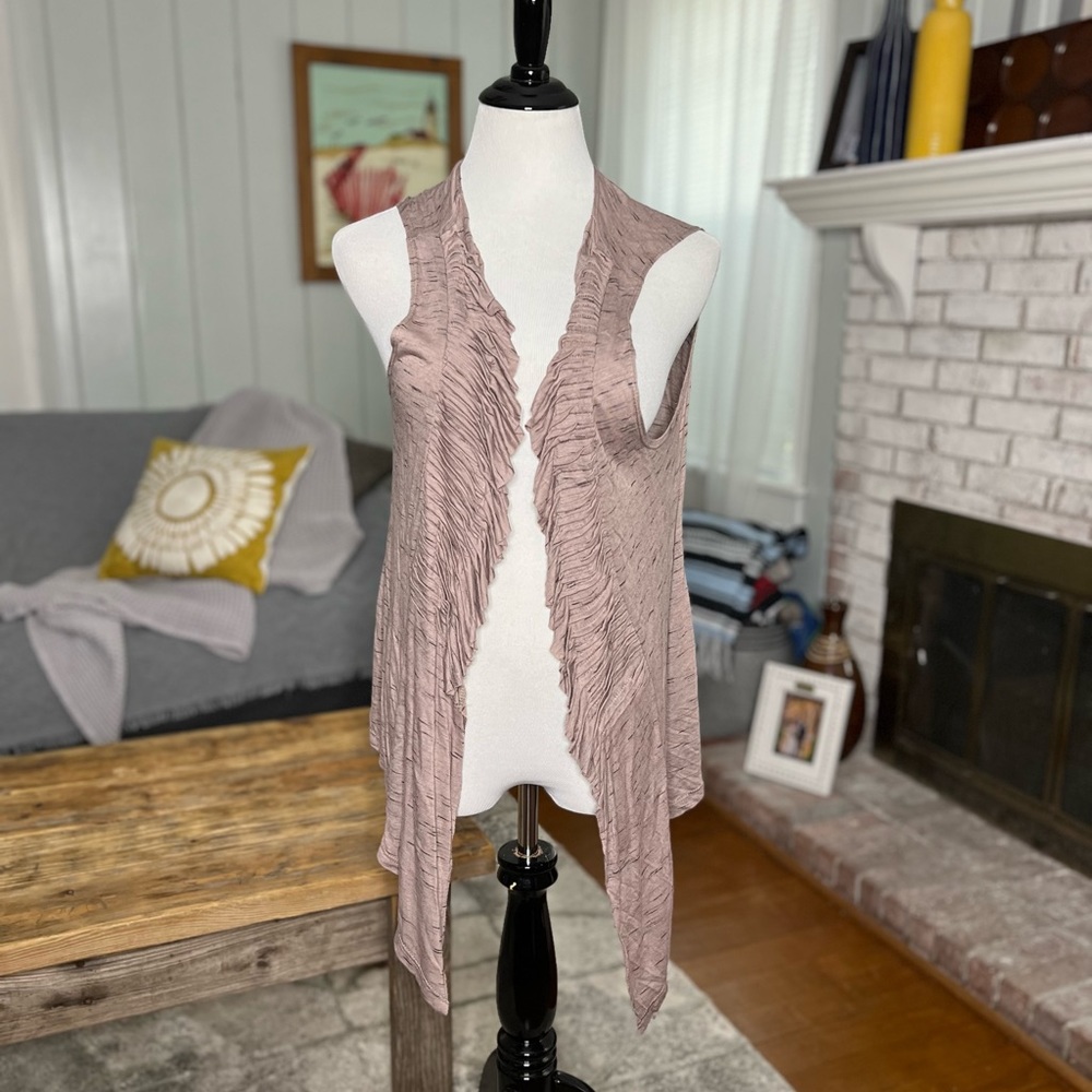 New Directions ruffle cardigan vest